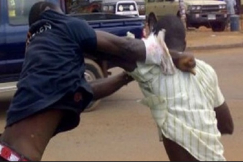 Bagarre à Joal entre deux vieux notables: l’un d’eux déféré pour coups et blessures Bagarre à Joal entre deux vieux notables: l’un d’eux déféré pour coups et blessures