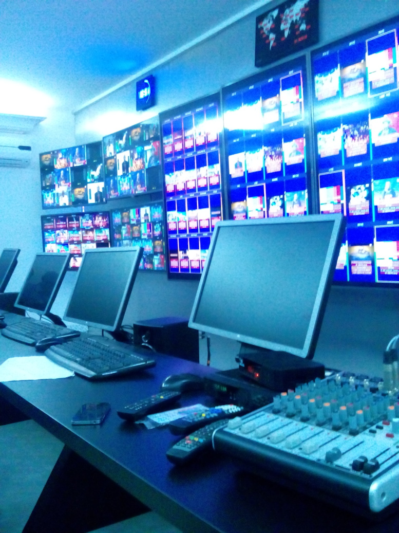 Télévision Numérique Terrestre au Sénégal,  les techniciens à l'oeuvre