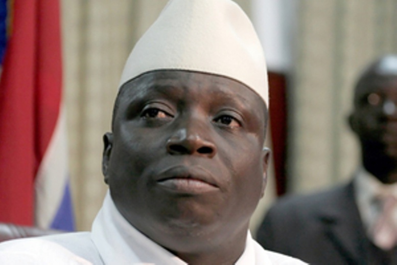 Macky Sall répond à Yaya Jammeh: "Je ne soutiens aucun ennemi de la Gambie" Macky Sall répond à Yaya Jammeh: "Je ne soutiens aucun ennemi de la Gambie"