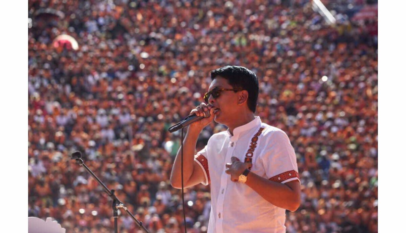 Madagascar: Andry Rajoelina réélu président au premier tour