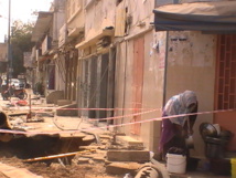 Images Alerte effondrement à Castor:  Une maison menace ruine