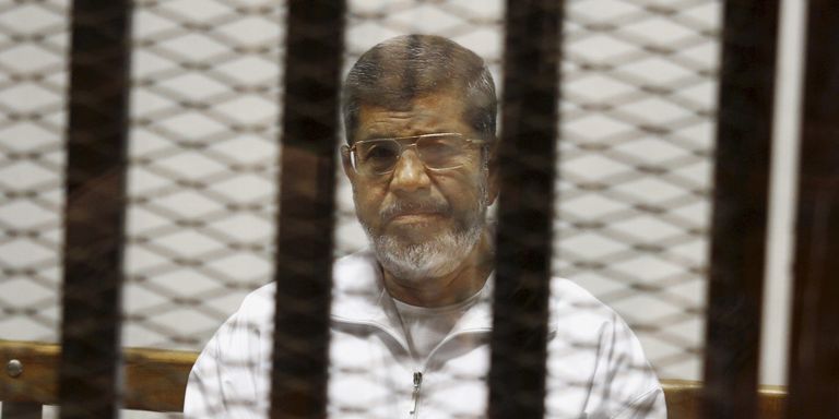 Egypte : l'ancien président Mohamed Morsi condamné à vingt ans de prison
