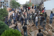 Séisme au Népal: le bilan s'alourdit à 688 morts