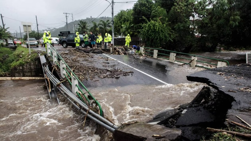 Intempéries en Polynésie française: des ponts emportés et des centaines de maisons inondées Intempéries en Polynésie française: des ponts emportés et des centaines de maisons inondées