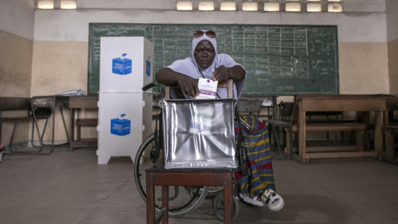 Élections en RDC: le vote se poursuit dans les bureaux perturbés, dans les autres le dépouillement a commencé