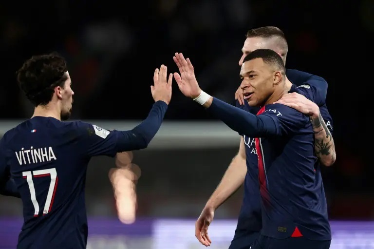Ligue 1 : le PSG et Mbappé terminent bien l'année