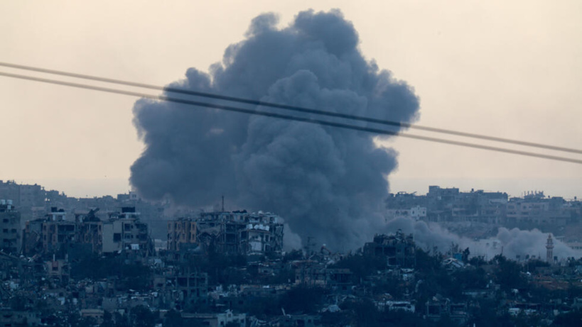 Un Noël sombre à Bethléem alors que les bombardements à Gaza ne connaissent pas de trêve Un Noël sombre à Bethléem alors que les bombardements à Gaza ne connaissent pas de trêve