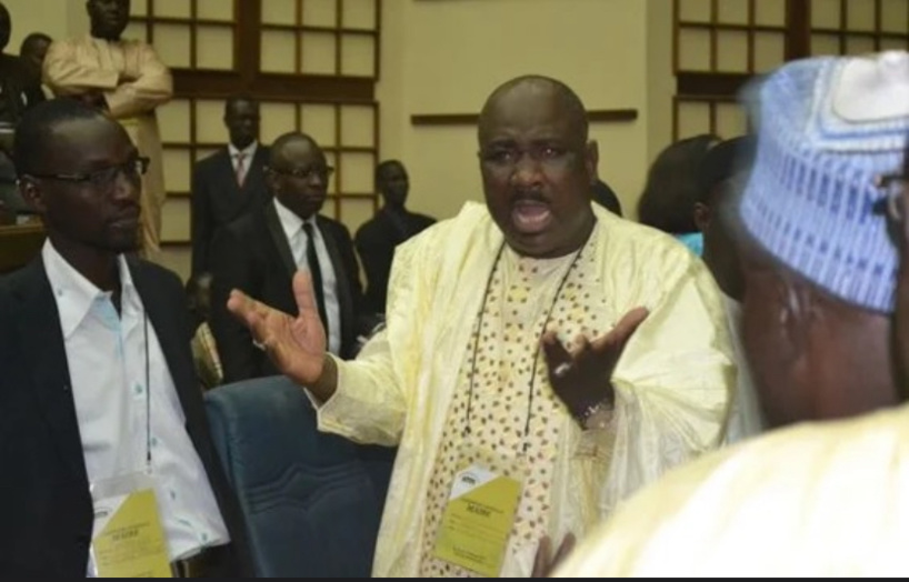 BBY Matam au bord de l'explosion : des cadres rejettent Farba Ngom et dénoncent sa « violente politique » BBY Matam au bord de l'explosion : des cadres rejettent Farba Ngom et dénoncent sa « violente politique »