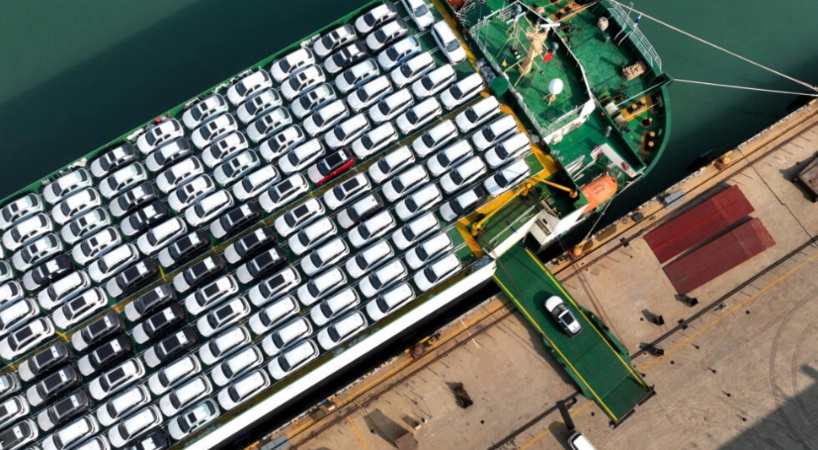 Les exportations chinoises ont piqué du nez en 2023