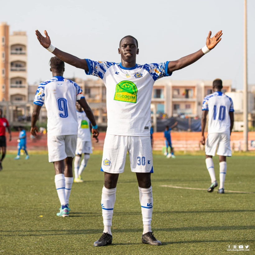 Ligue 1 : Teungueth FC étrille Génération Foot et devient leader du championnat Ligue 1 : Teungueth FC étrille Génération Foot et devient leader du championnat