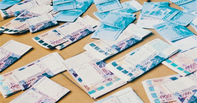 Saisie de trois (3) milliards de faux billets : un chef religieux et ses complices déférés ce lundi 