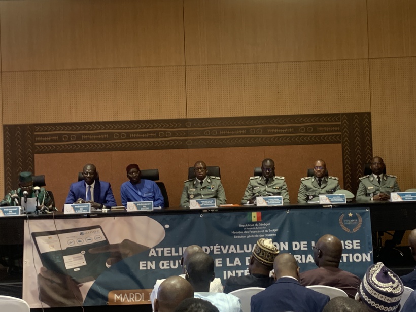 Innovation dans le secteur de la Douane : la dématérialisation intégrale des procédures pour alléger les acteurs Innovation dans le secteur de la Douane : la dématérialisation intégrale des procédures pour alléger les acteurs