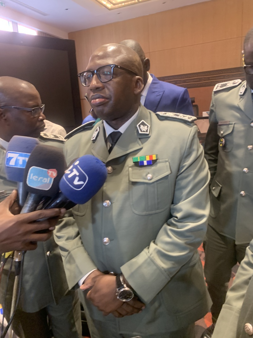 Dématérialisation des Formalités de Douane : "le recouvrement quotidien oscille entre 5 et 6 milliards FCFA", selon son directeur général Dématérialisation des Formalités de Douane : "le recouvrement quotidien oscille entre 5 et 6 milliards FCFA", selon son directeur général