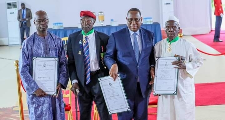 Décoration : Macky Sall honore trois tirailleurs
