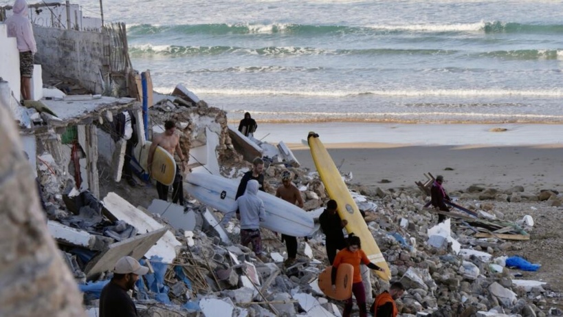 Maroc: les habitants du village d’Imsouane, réputé pour ses plages de surf, chassés de leurs maisons