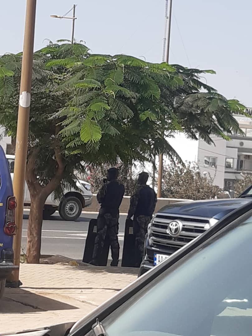 Conférence de presse de Yaw au siège du PRP : les FDS déjà sur les lieux
