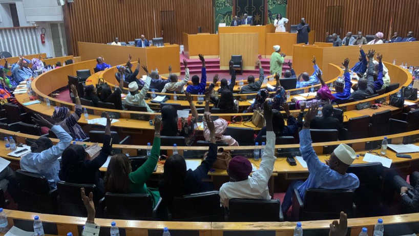 Urgent - l'Assemblée nationale adopte la proposition de loi reportant la Présidentielle au 15 décembre