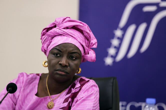Mimi Touré attend du Conseil constitutionnel l'invalidation de la loi maintenant Macky à la tête du pays