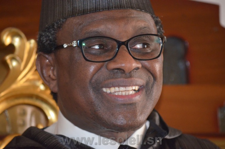 Pour faire le vide autour de Wade: Macky offre une sucette à Kara Pour faire le vide autour de Wade: Macky offre une sucette à Kara