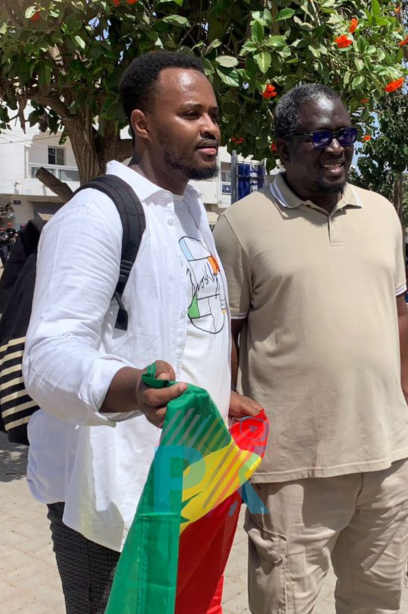 Quelques images de la marche silencieuse de Aar Sunu Élection Quelques images de la marche silencieuse de Aar Sunu Élection