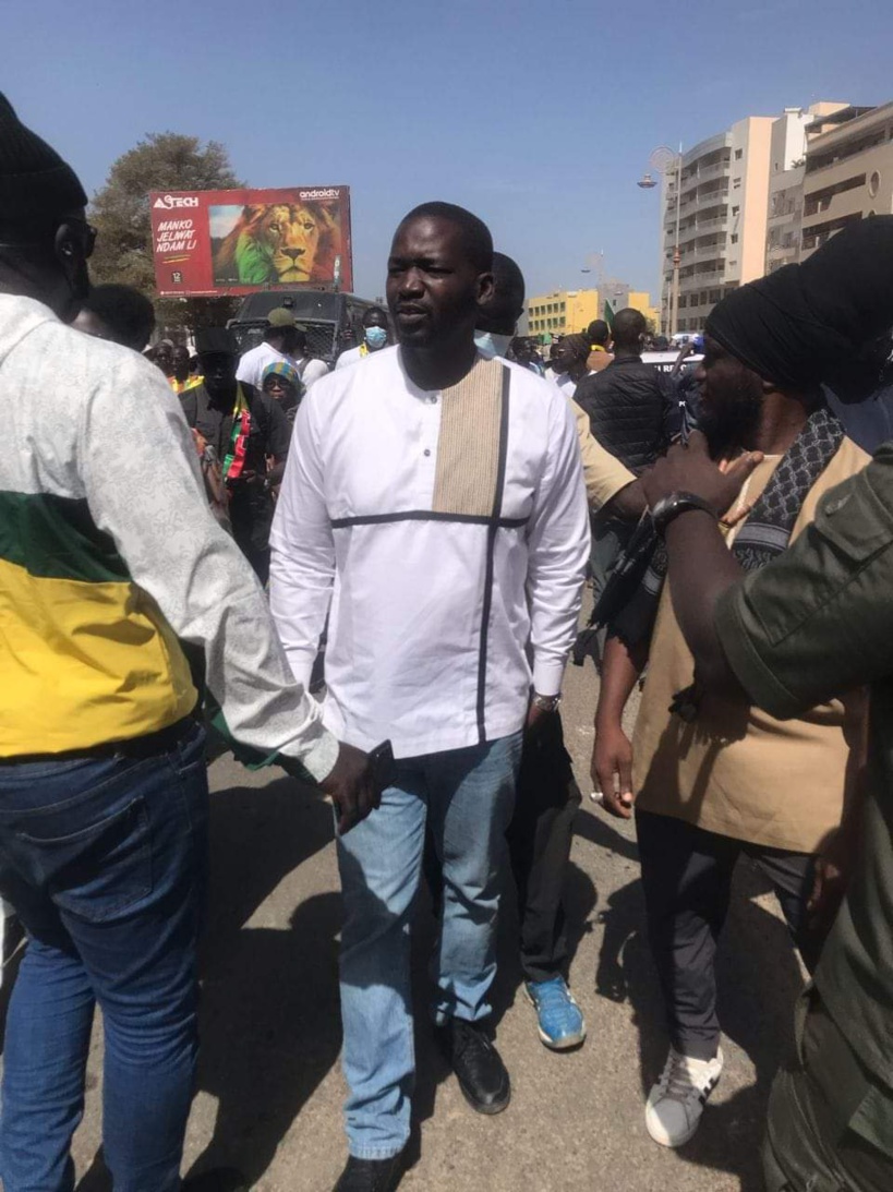 Quelques images de la marche silencieuse de Aar Sunu Élection Quelques images de la marche silencieuse de Aar Sunu Élection