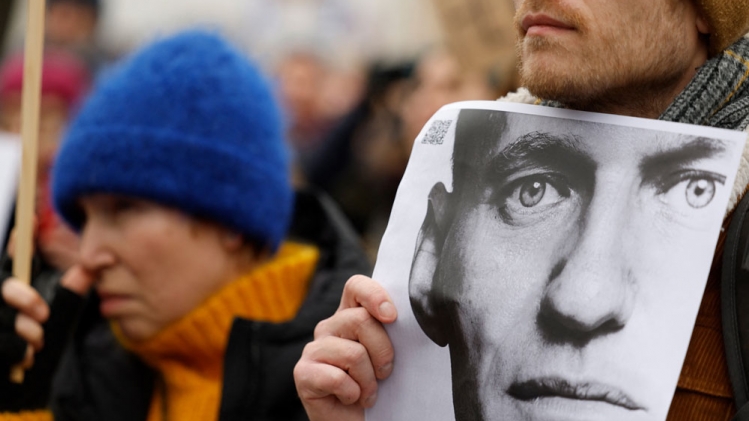 Russie: plus de 150 personnes condamnées pour s'être rassemblées à la mémoire de Navalny