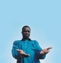 Faux billets-La presse internationale s'y met: Thione Seck, star sénégalaise milliardaire en toc Faux billets-La presse internationale s'y met: Thione Seck, star sénégalaise milliardaire en toc