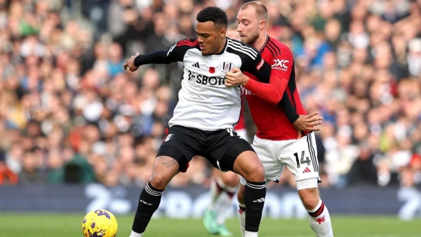Premier League : Manchester United crucifié sur le fil, Aston Villa consolide sa quatrième place Premier League : Manchester United crucifié sur le fil, Aston Villa consolide sa quatrième place