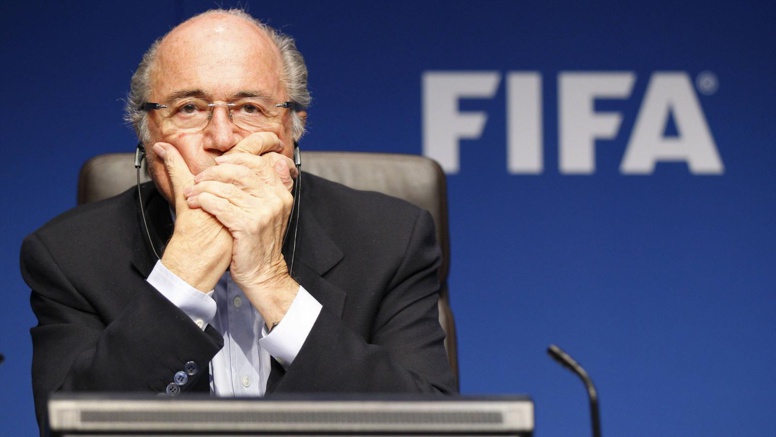 URGENT - FIFA : Sepp Blatter annonce son départ !