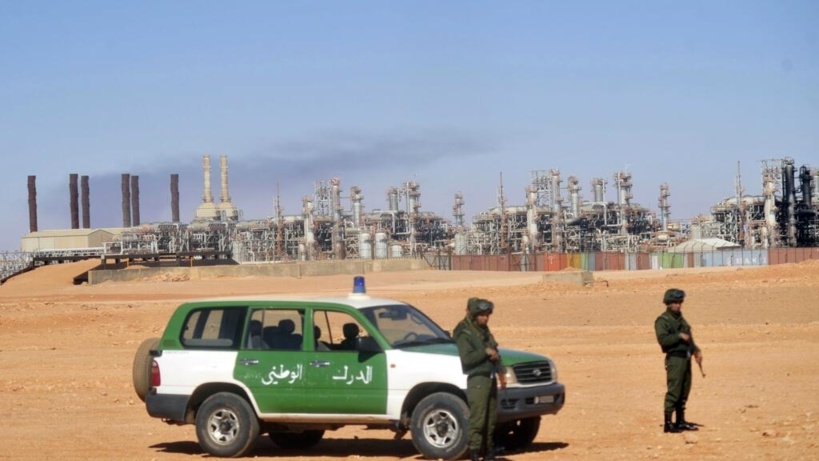 L'Algérie a mené un exercice militaire d'envergure à la frontière avec le Mali L'Algérie a mené un exercice militaire d'envergure à la frontière avec le Mali