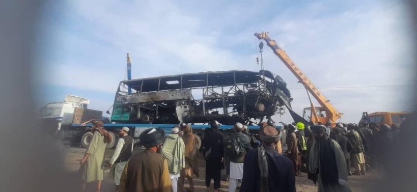 Afghanistan: 21 morts dans une collision routière (responsable provincial) Afghanistan: 21 morts dans une collision routière (responsable provincial)