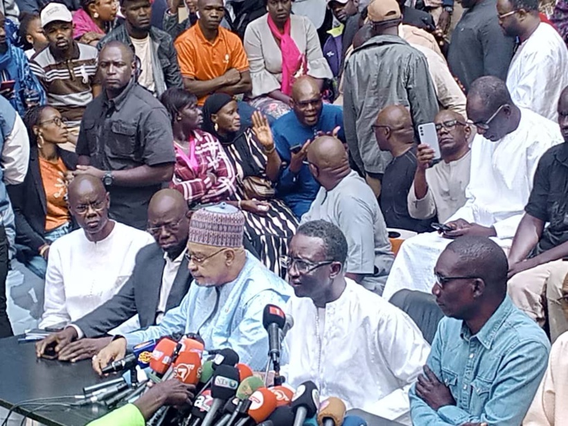 Successeur de Macky Sall : Amadou Ba met fin à la polémique et «souhaite au président Diomaye réussite et succès à la tête de notre pays» Successeur de Macky Sall : Amadou Ba met fin à la polémique et «souhaite au président Diomaye réussite et succès à la tête de notre pays»