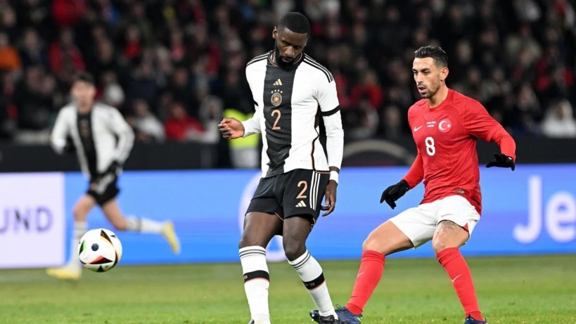 Racisme : Antonio Rüdiger et la fédération allemande portent plainte contre un journaliste Racisme : Antonio Rüdiger et la fédération allemande portent plainte contre un journaliste