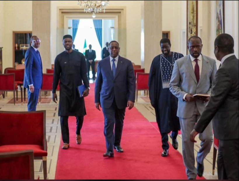 Bassirou Diomaye Faye et Ousmane Sonko au palais : Les coulisses d’une visite historique