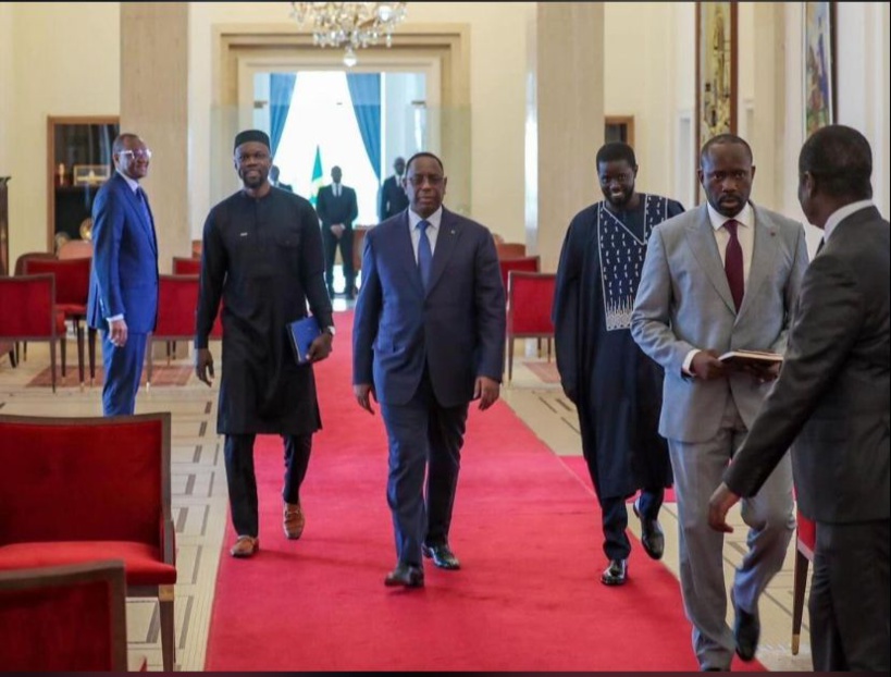 Bassirou Diomaye Faye et Ousmane Sonko au palais : Les coulisses d’une visite historique Bassirou Diomaye Faye et Ousmane Sonko au palais : Les coulisses d’une visite historique