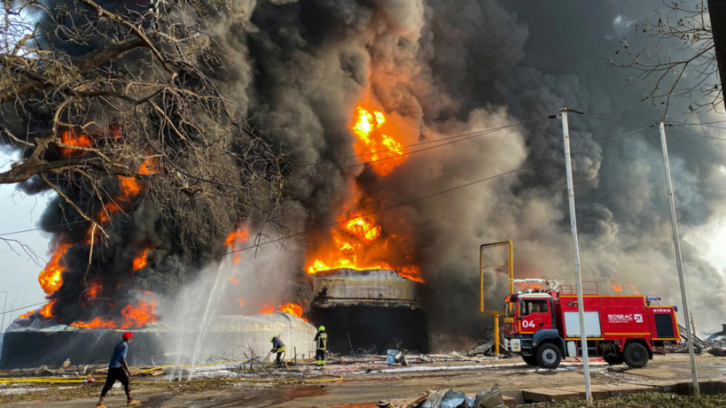 Guinée: les forces de l'ordre répriment une manifestation de sinistrés de l'explosion de Coronthie Guinée: les forces de l'ordre répriment une manifestation de sinistrés de l'explosion de Coronthie