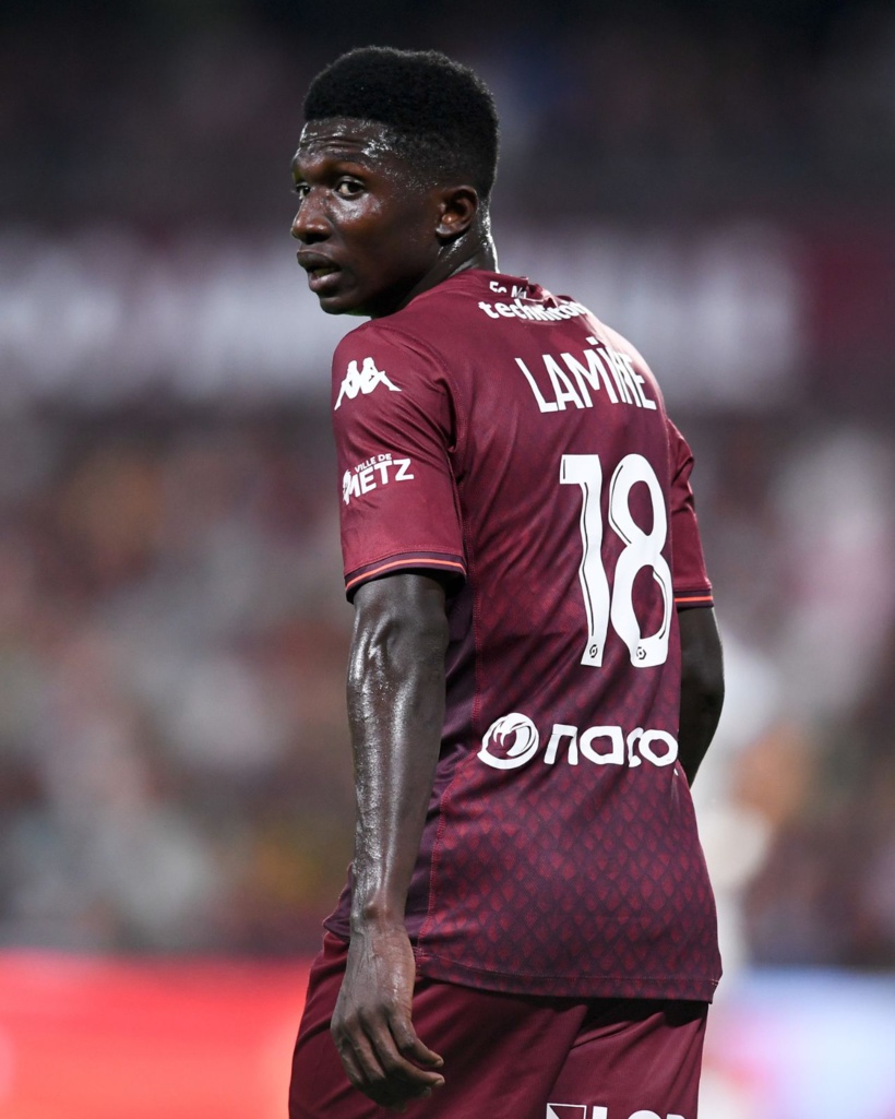 Prix Marc-Vivien Foé 2024: Lamine Camara parmi les onze joueurs nominés Prix Marc-Vivien Foé 2024: Lamine Camara parmi les onze joueurs nominés