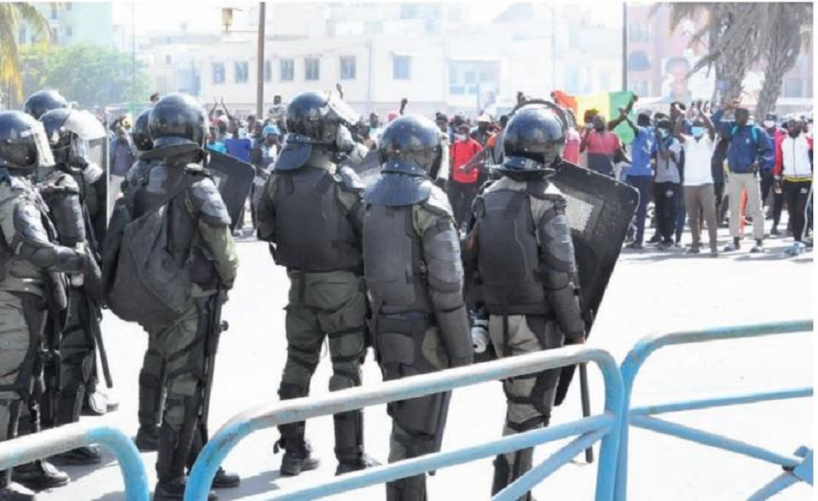 Affaire Seydina Mouhamed Diop à Pikine: les six policiers envoyés en prison Affaire Seydina Mouhamed Diop à Pikine: les six policiers envoyés en prison