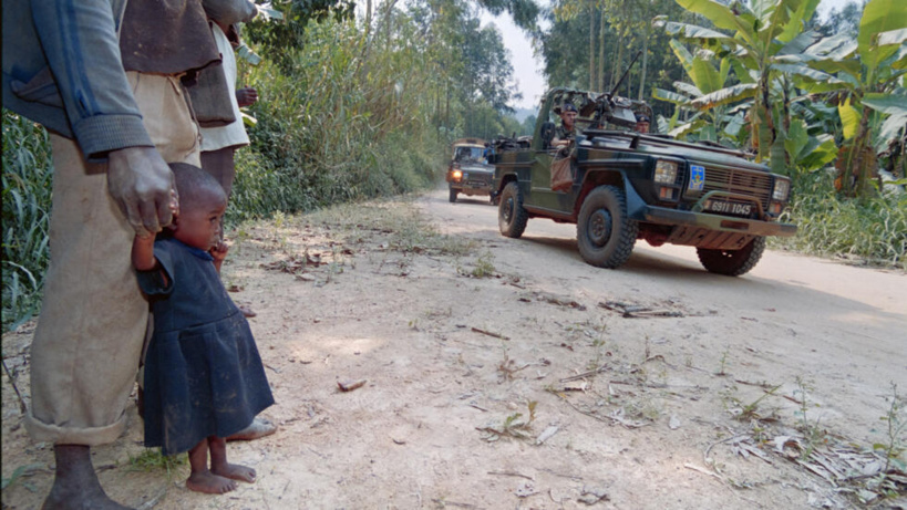 Rwanda: une plainte en France veut élucider la mort au début du génocide de deux militaires français Rwanda: une plainte en France veut élucider la mort au début du génocide de deux militaires français