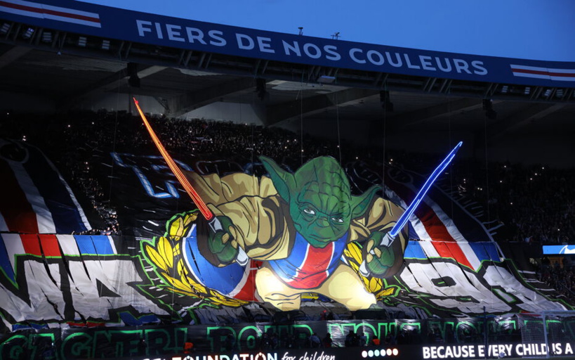 PSG-FC Barcelone : les individus auteurs du salut nazi et des cris de singe ont été interpellés PSG-FC Barcelone : les individus auteurs du salut nazi et des cris de singe ont été interpellés