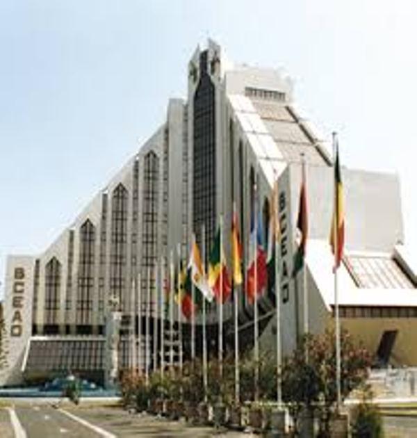 Le DG de la BCEAO sur l’affaire Thione Seck: «Laisser la justice mener ses activités »