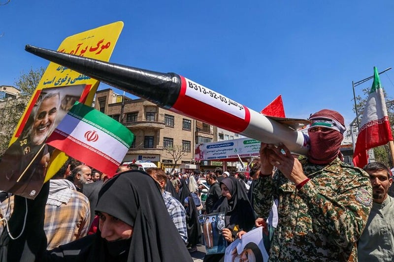 L’Iran a lancé "des drones et des missiles" vers Israël - Netanyahu réunit son cabinet de guerre