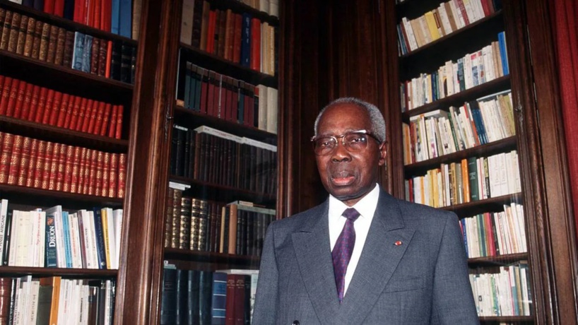 Enchères de la bibliothèque de Léopold Sedar Senghor : la vente suspendue le temps de négocier Enchères de la bibliothèque de Léopold Sedar Senghor : la vente suspendue le temps de négocier