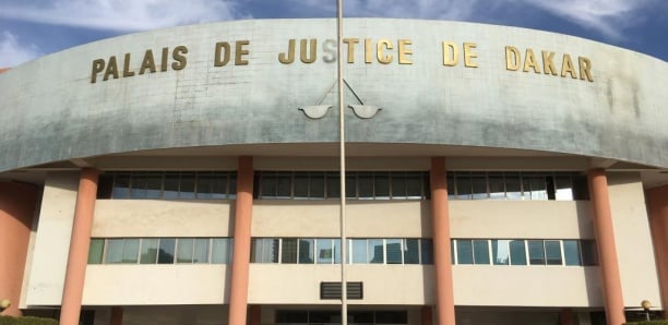 Tribunal de Dakar : pour des boucles d'oreilles de 200 francs une famille se bagarre