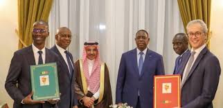 Macky Sall signe un contrat de 459 milliards F Cfa avec les Saoudiens à six (6) jours de son départ