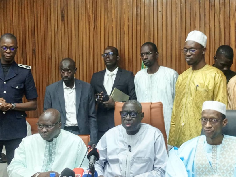 Préparatifs du 83e 'daaka' : le nouveau ministre de l'Intérieur exige l'application des engagements pris par les différentes parties prenantes Préparatifs du 83e 'daaka' : le nouveau ministre de l'Intérieur exige l'application des engagements pris par les différentes parties prenantes