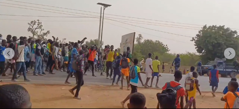 Sandiara : un élève tué par arme à feu, ses camarades dans la rue Sandiara : un élève tué par arme à feu, ses camarades dans la rue