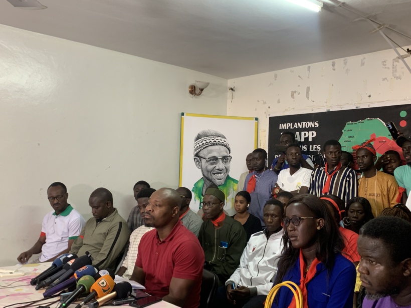 Les employés de la société UNO dénoncent les injustices et les conditions de travail dangereuses dont ils sont victimes Les employés de la société UNO dénoncent les injustices et les conditions de travail dangereuses dont ils sont victimes