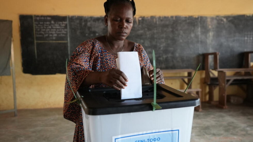 Législatives et régionales au Togo: un vote dans le calme à Lomé, à la mi-journée Législatives et régionales au Togo: un vote dans le calme à Lomé, à la mi-journée