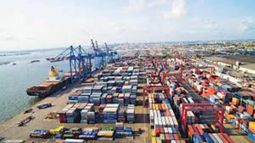 Pour une politique portuaire et maritime transparente en collaboration avec les acteurs portuaires